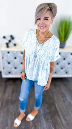 The ZigZag Stripe TOPS & TUNICS Choice To Stay Top