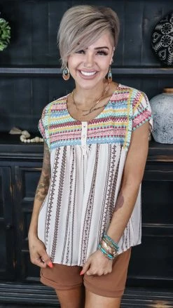 Savanna Jane Country Views Top