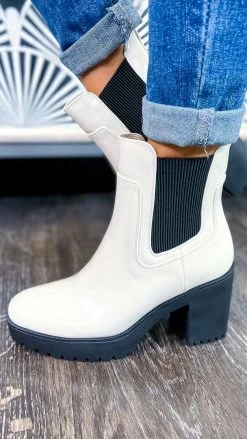 Chinese Laundry SHOES Cream Good Day Booties