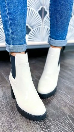 Chinese Laundry SHOES Cream Good Day Booties