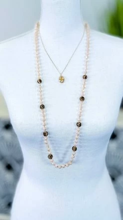 Southern Grace Cream See Me Now Necklace ACCESSORIES