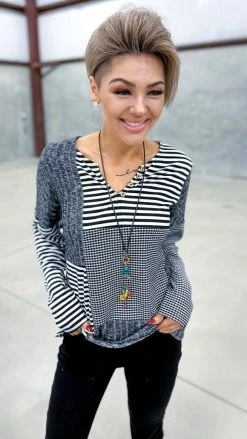 Sugarfox Deciding Factor Top TOPS & TUNICS