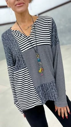 Sugarfox Deciding Factor Top TOPS & TUNICS