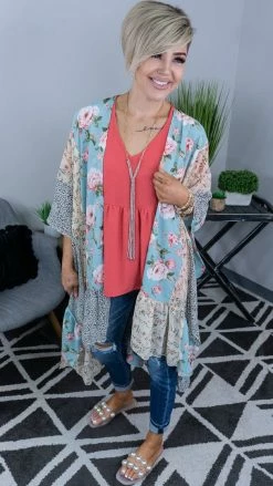 GiGiO Delighted Smile Cardigan OUTERWEAR