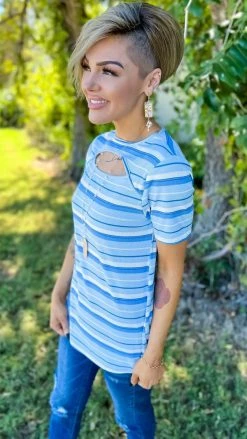 The ZigZag Stripe Everyday Possibility Top [NO RETURNS]