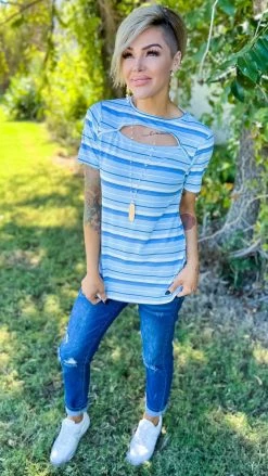 The ZigZag Stripe Everyday Possibility Top [NO RETURNS]