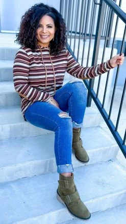 The ZigZag Stripe TOPS & TUNICS Fall Hike Hoodie