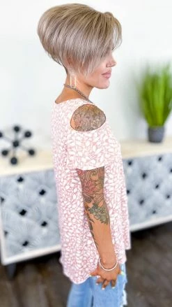 The ZigZag Stripe TOPS & TUNICS Flavor Of The Week Top [NO RETURNS]