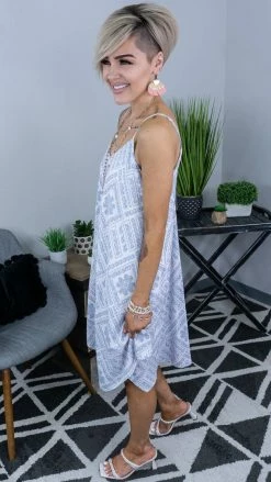 Emily Wonder Focusing On Forever Dress