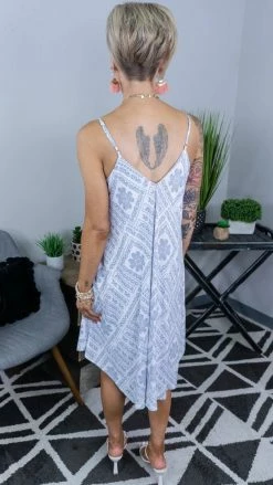 Emily Wonder Focusing On Forever Dress