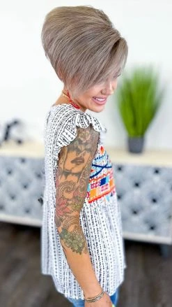 Savanna Jane Getting Inspired Top