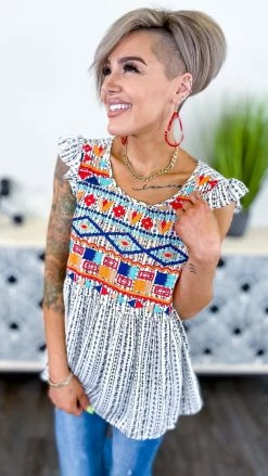 Savanna Jane Getting Inspired Top