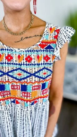 Savanna Jane Getting Inspired Top