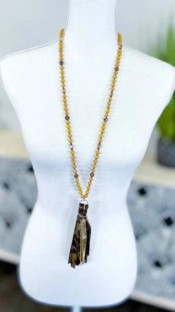 Your Fashion Wholesale ACCESSORIES Gold Arrowhead Necklace