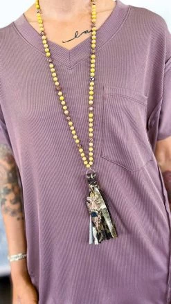 Your Fashion Wholesale ACCESSORIES Gold Arrowhead Necklace