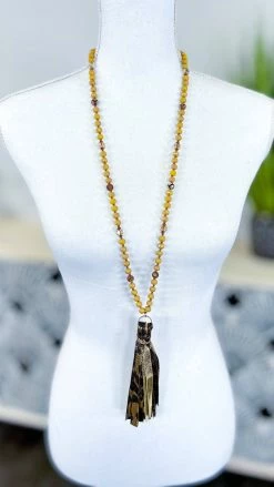 Your Fashion Wholesale ACCESSORIES Gold Arrowhead Necklace