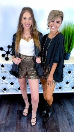 The ZigZag Stripe Gold Flirty Impression Shorts