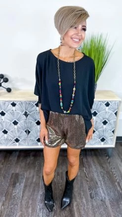 The ZigZag Stripe Gold Flirty Impression Shorts