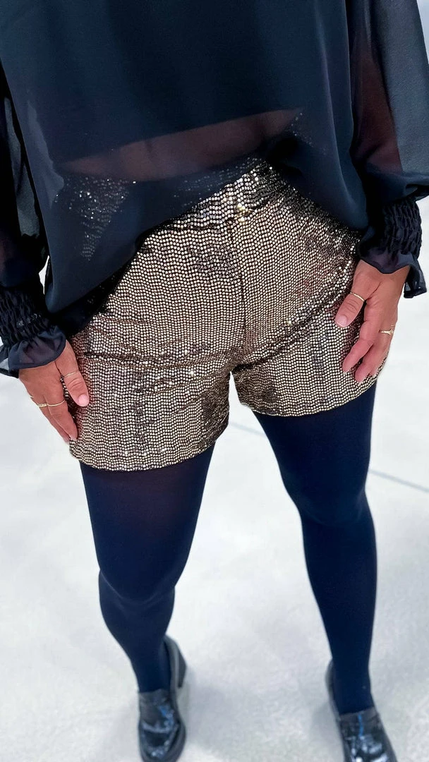 The ZigZag Stripe Gold Flirty Impression Shorts