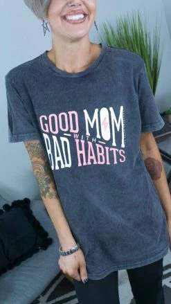 Southern Bliss GRAPHIC TEES Good Mom Bad Habits Tee [NO RETURNS]