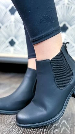 Miami Shoe Gossi Booties