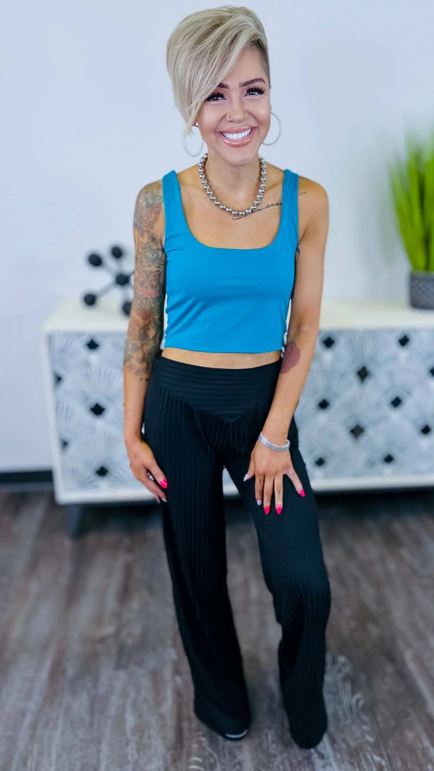 The ZigZag Stripe Green Crop Brami