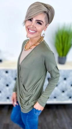 The ZigZag Stripe Green Divine Life Top [NO RETURNS]