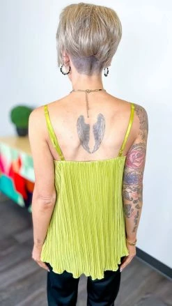 The ZigZag Stripe TOPS & TUNICS Green Everyday Elegance Tank