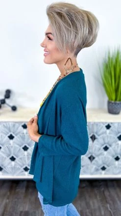 The ZigZag Stripe OUTERWEAR Green Friendly Mentor Cardigan