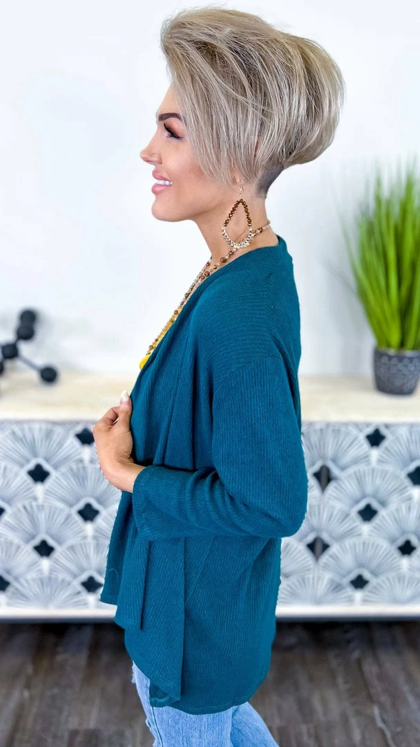 The ZigZag Stripe OUTERWEAR Green Friendly Mentor Cardigan