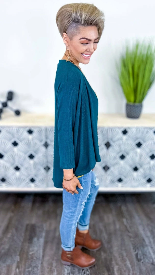 The ZigZag Stripe OUTERWEAR Green Friendly Mentor Cardigan