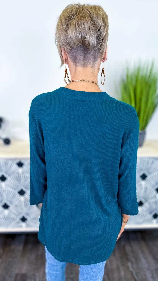 The ZigZag Stripe OUTERWEAR Green Friendly Mentor Cardigan