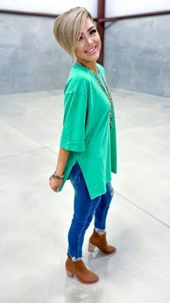 The ZigZag Stripe Green Giving Ideas Top TOPS & TUNICS