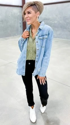 Easel TOPS & TUNICS Green Saturday Stroll Top [NO RETURNS]