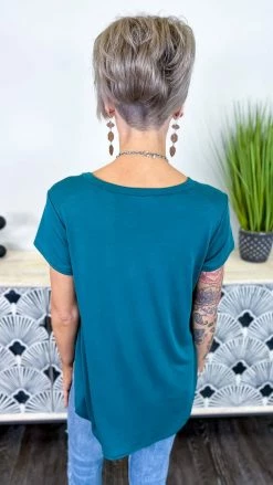 The ZigZag Stripe Green Short Notice Top [NO RETURNS]