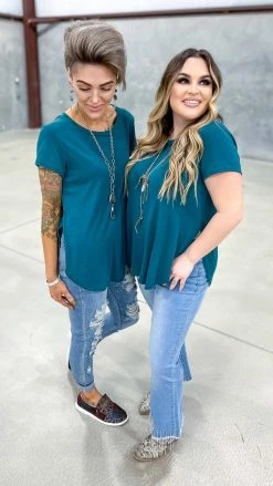 The ZigZag Stripe Green Short Notice Top [NO RETURNS]