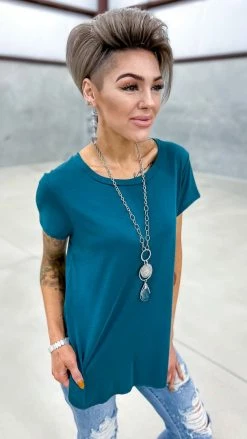 The ZigZag Stripe Green Short Notice Top [NO RETURNS]