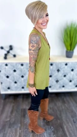 The ZigZag Stripe Green Stellar Time Tank