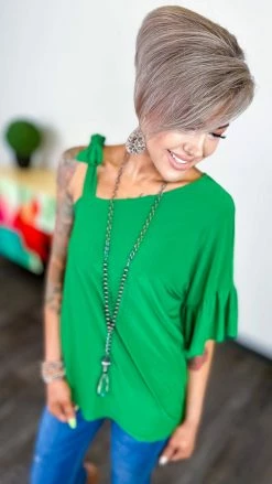 The ZigZag Stripe TOPS & TUNICS Green Sweetest Impression Top [NO RETURNS]