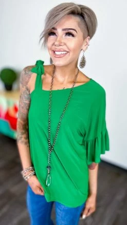 The ZigZag Stripe TOPS & TUNICS Green Sweetest Impression Top [NO RETURNS]