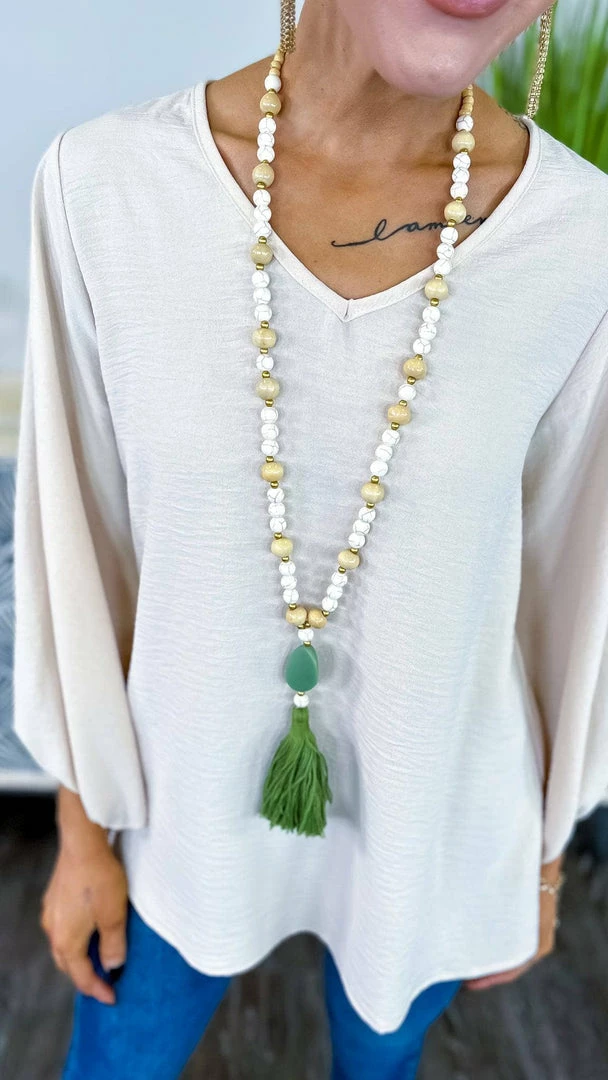 Bali Queen ACCESSORIES Green Thea Tassel Necklace