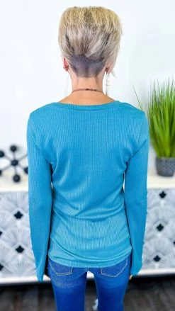 The ZigZag Stripe Green Travel Around Top [NO RETURNS] TOPS & TUNICS