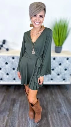 The ZigZag Stripe Green Winning Awards Dress DRESSES