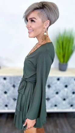 The ZigZag Stripe Green Winning Awards Dress DRESSES