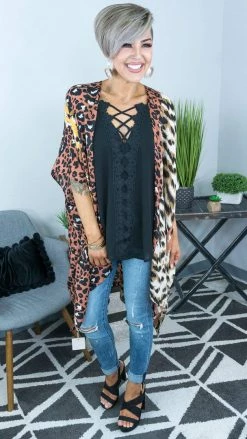 Urbanista OUTERWEAR Haute To Trot Kimono