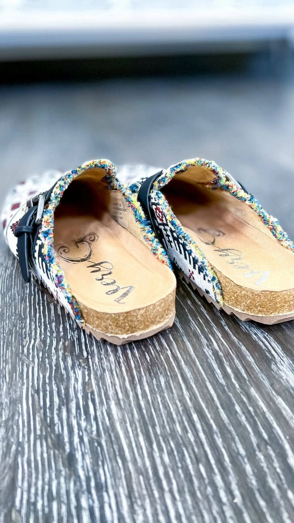 Very G Hebe Slip On Shoes