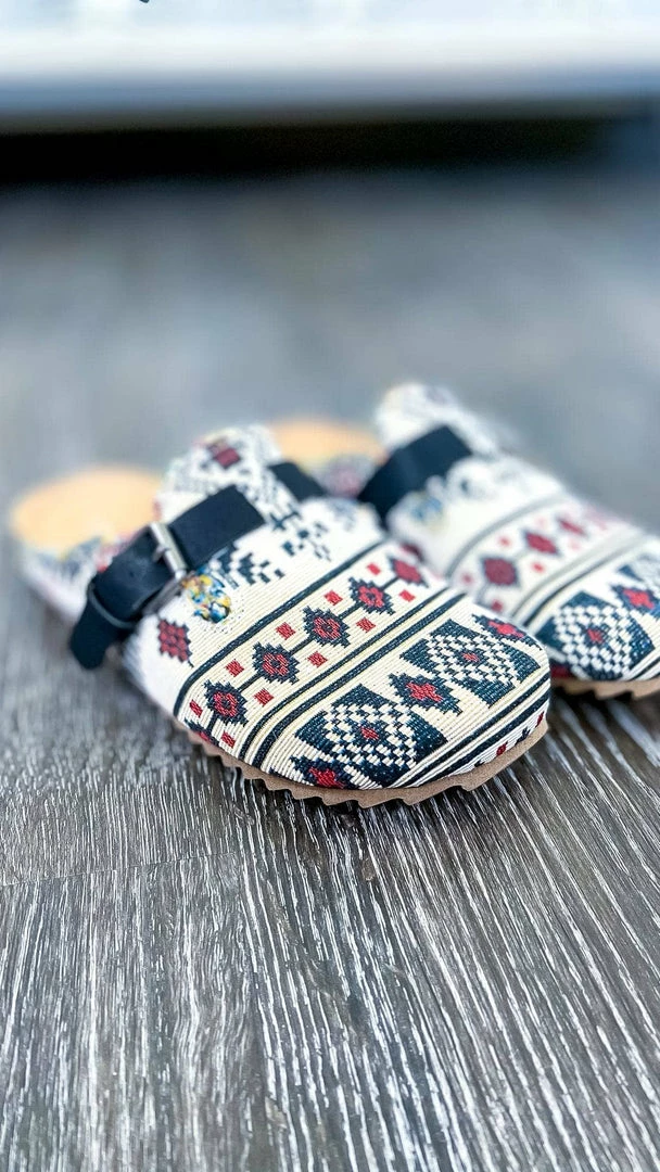 Very G Hebe Slip On Shoes