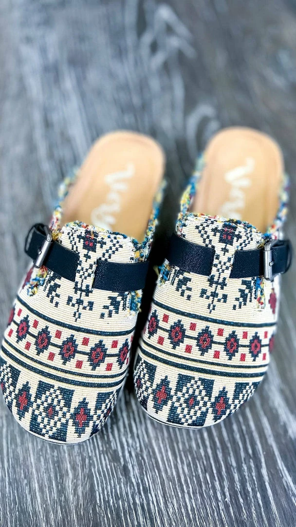 Very G Hebe Slip On Shoes