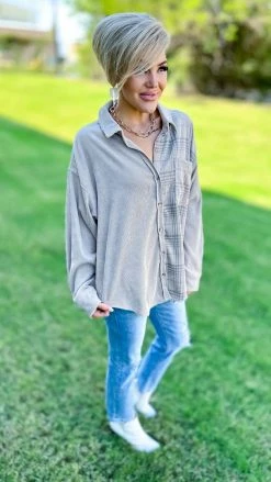 The ZigZag Stripe Shackets Here To Hike Shacket