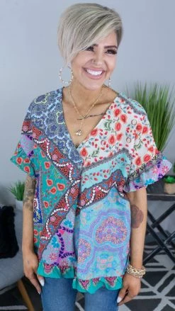 Umgee Hold Their Gaze Top TOPS & TUNICS